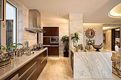 纸片人射击卡拉彼丘迎来首个周年，清凉夏日海量福利不玩不行